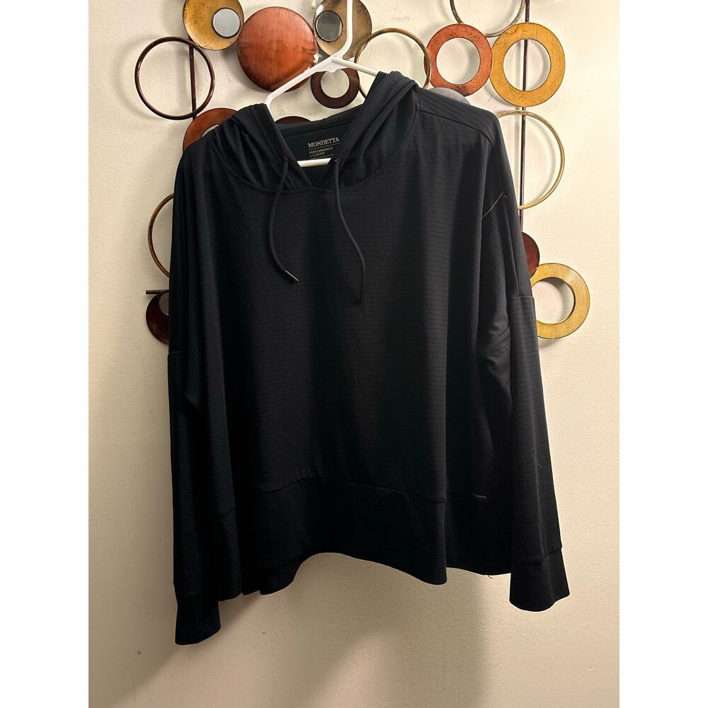 Women’s Mondetta Luxury Performance xl black hoodie